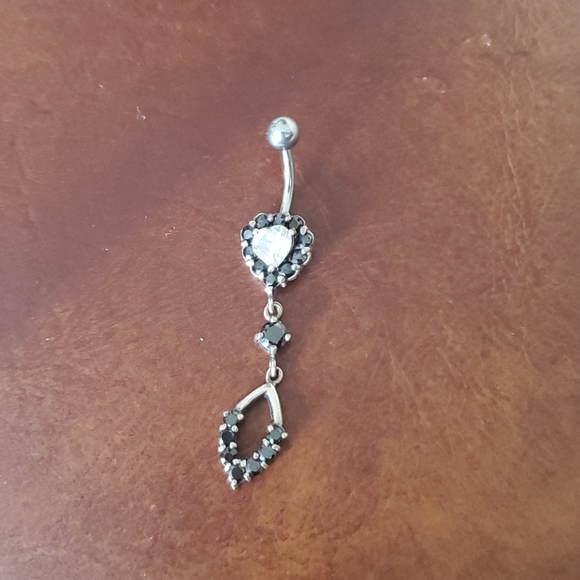 Beautiful heart belly button ring - Picture 2 of 4